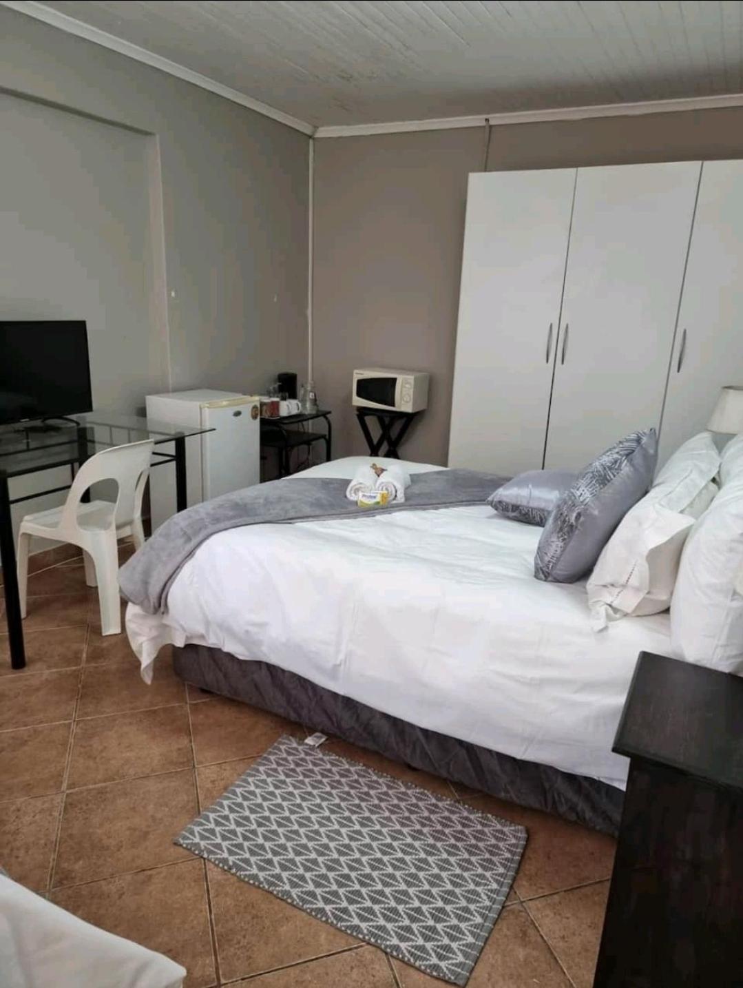 Stay At Home Airport Lodge Kempton Park Ruang foto